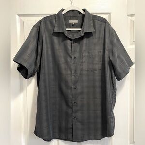 Denver Hayes Like NEW men’s button up shirt size XL